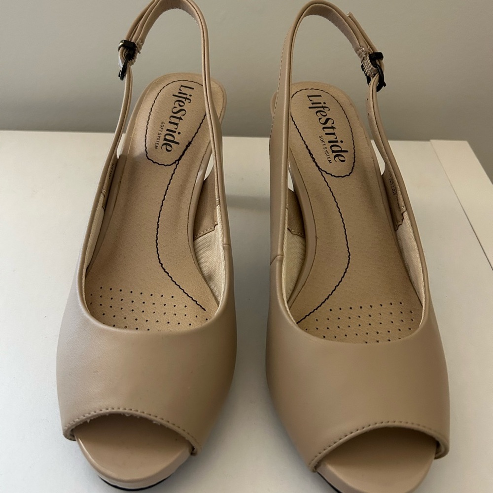 Life Stride Women's Beige Peep-Toe Slingback Heels